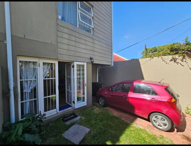 4 BEDROOM TOWNHOUSE FOR SALE IN MOWBRAY